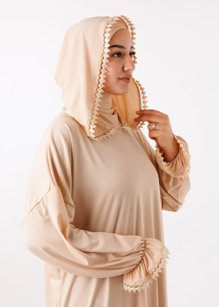 beige crimi (3).webp