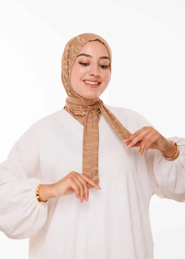 طبقية فخمة - بني فاتح (1).webp