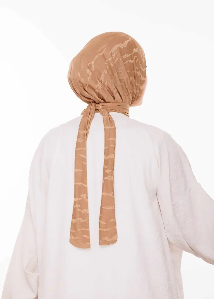 طبقية فخمة - بني فاتح (3).webp