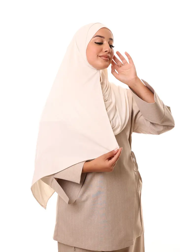 أبيض مصفر 2 (3).webp