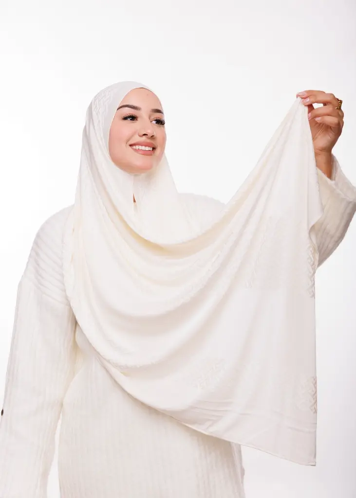 أبيض مصفر (1).webp