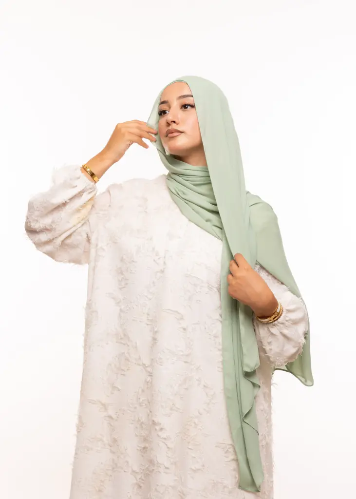 [PN-19271] Crepe Shawl with Bonnet Tied at the Back - Pastel Green