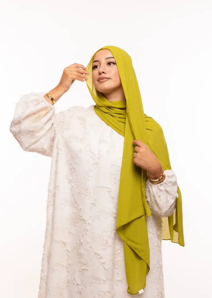 [PN-21775] Crepe Shawl with Bonnet Tied at the Back - Green