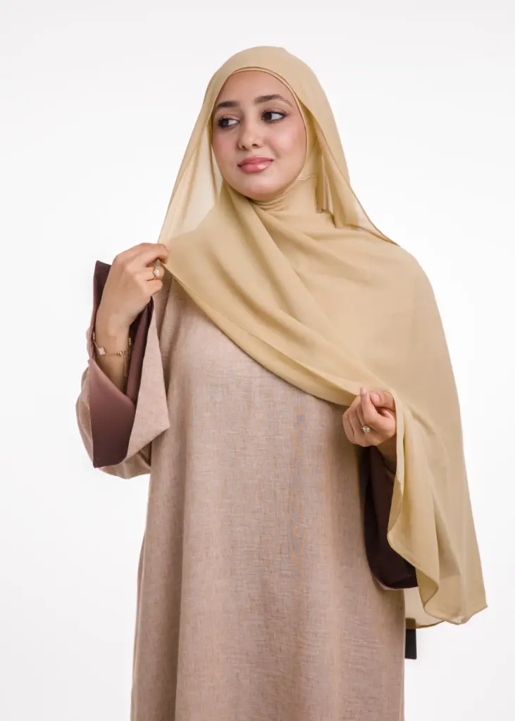 Châle en Crêpe avec Bonnet Ninja - Beige Jaunâtre (جديد)