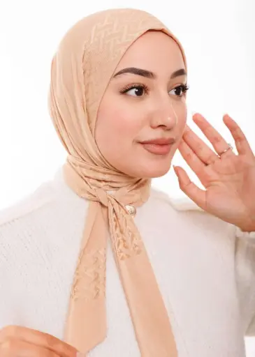 طبقية خليجية -بيج